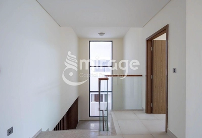 Corner Single Row | 4BHK Villa in Yas Island-11