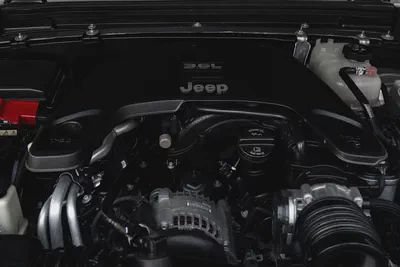 2,879 P.M | Wrangler Unlimited Rubicon | 0% Downpayment | Original Jeep Accessories and Upgrades!-13