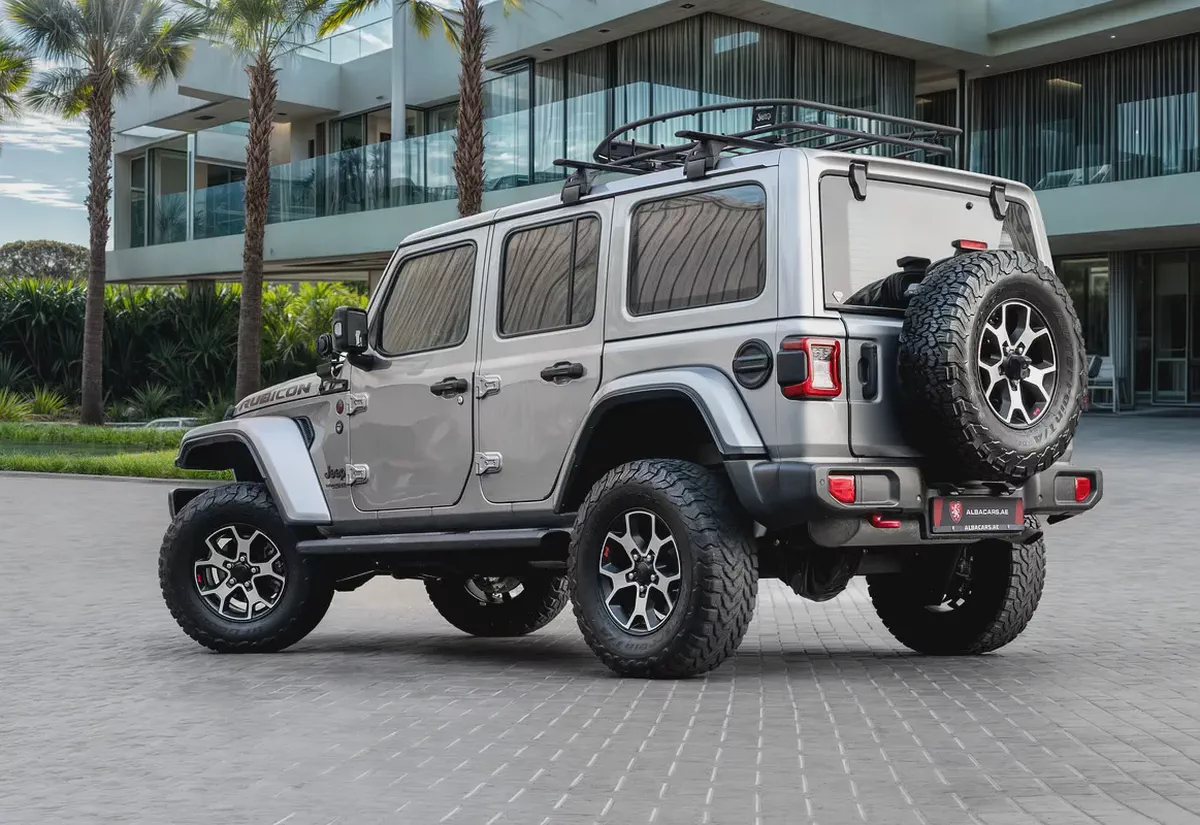 2,879 P.M | Wrangler Unlimited Rubicon | 0% Downpayment | Original Jeep Accessories and Upgrades!-2-2