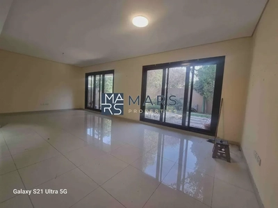 Luxury 4 bedroom villa available for rent in Al Zahia just in 200k-2