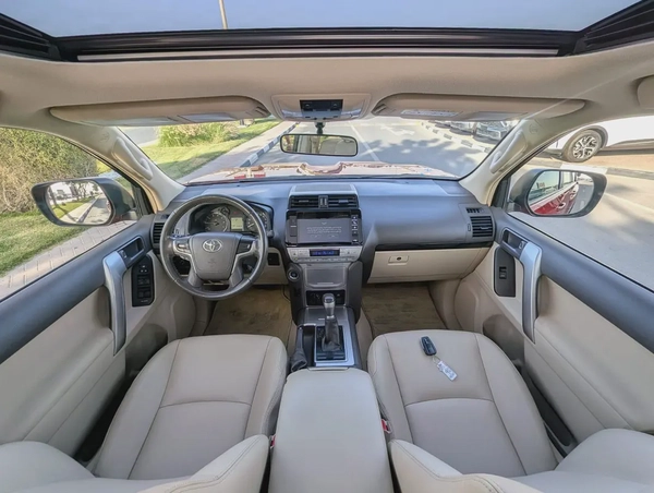 TOYOTA PRADO 2022 TXL TOP FULL OPTION GCC IN EXCELLENT CONDITION