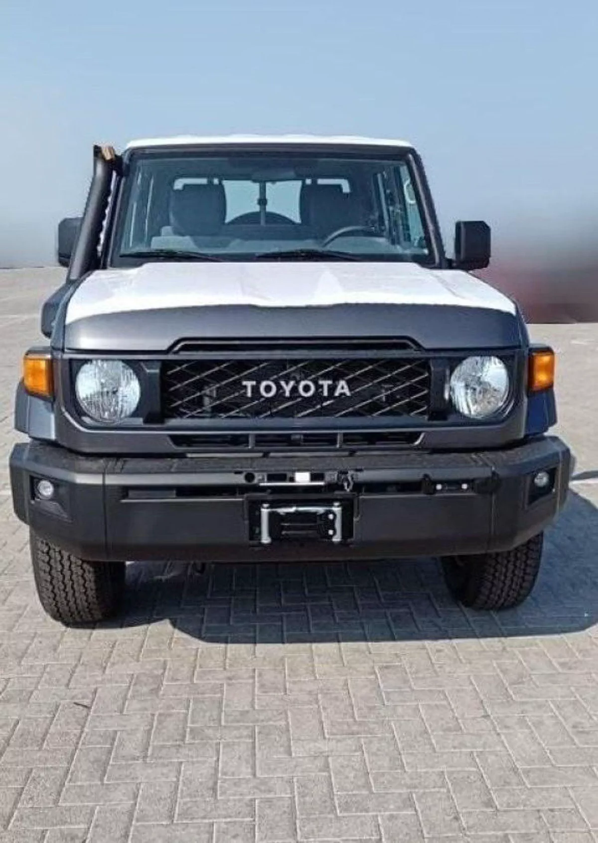 Toyota Land Cruiser Pick Up TOYOTA LAND CRUISER LC79 4.2L V6-1-0