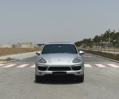 2014 Porsche Cayenne Hybrid | GCC Specs | 139,000 km | Excellent Condition-2