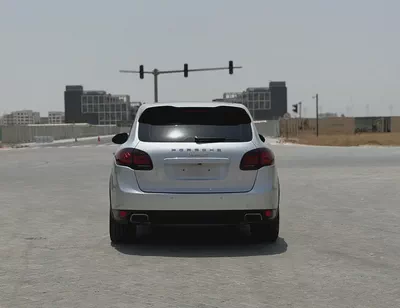 2014 Porsche Cayenne Hybrid | GCC Specs | 139,000 km | Excellent Condition-3