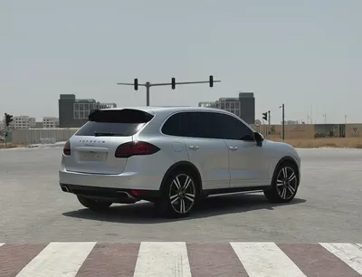2014 Porsche Cayenne Hybrid | GCC Specs | 139,000 km | Excellent Condition-5