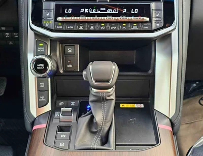 Toyota Land Cruiser VX HYBRID | 3.5L V6 PETROL | RADAR | PWR WITH LEATHER SEATS | 360* CAMERAS | SUNROOF | BID DVD | JBL-6