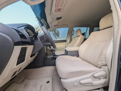 Toyota Prado TXL 2023 GCC V4 2.7L ACCIDENT FREE LOW MILEAGE IN EXCELLENT CONDITION-15