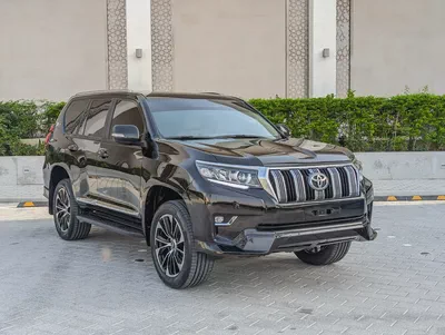 Toyota Prado TXL 2023 GCC V4 2.7L ACCIDENT FREE LOW MILEAGE IN EXCELLENT CONDITION-2