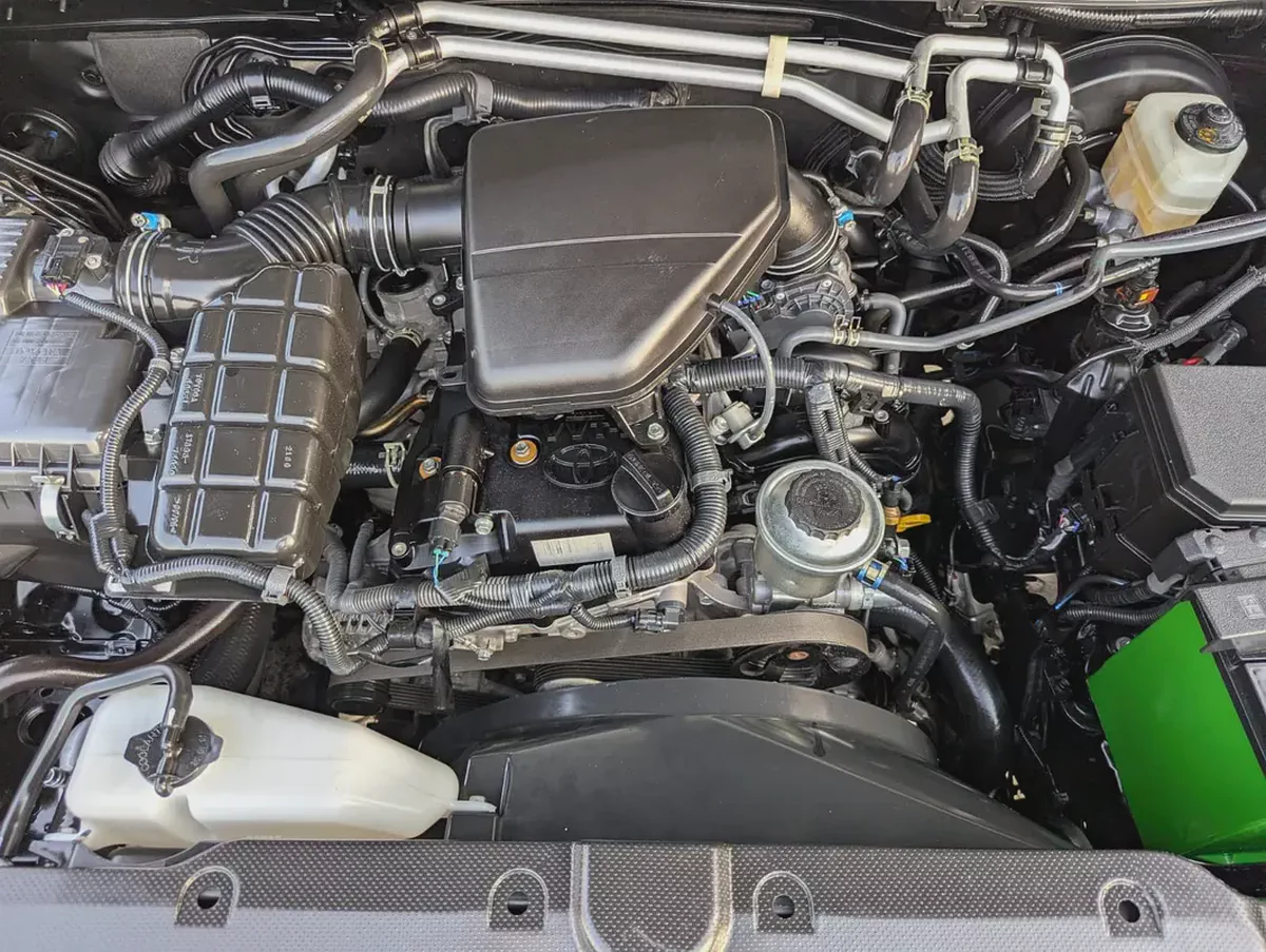 Toyota Prado TXL 2023 GCC V4 2.7L ACCIDENT FREE LOW MILEAGE IN EXCELLENT CONDITION-14-14