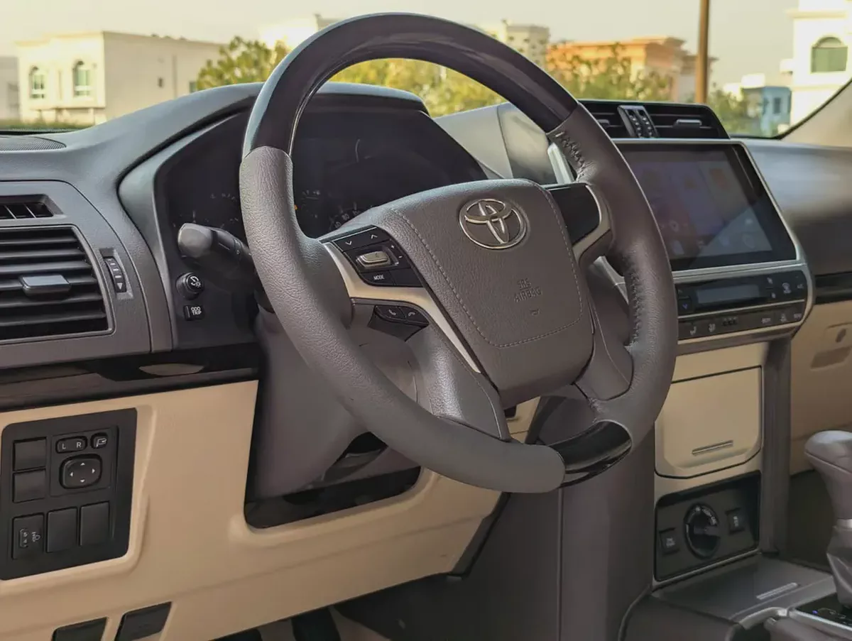 Toyota Prado TXL 2023 GCC V4 2.7L ACCIDENT FREE LOW MILEAGE IN EXCELLENT CONDITION-16-16