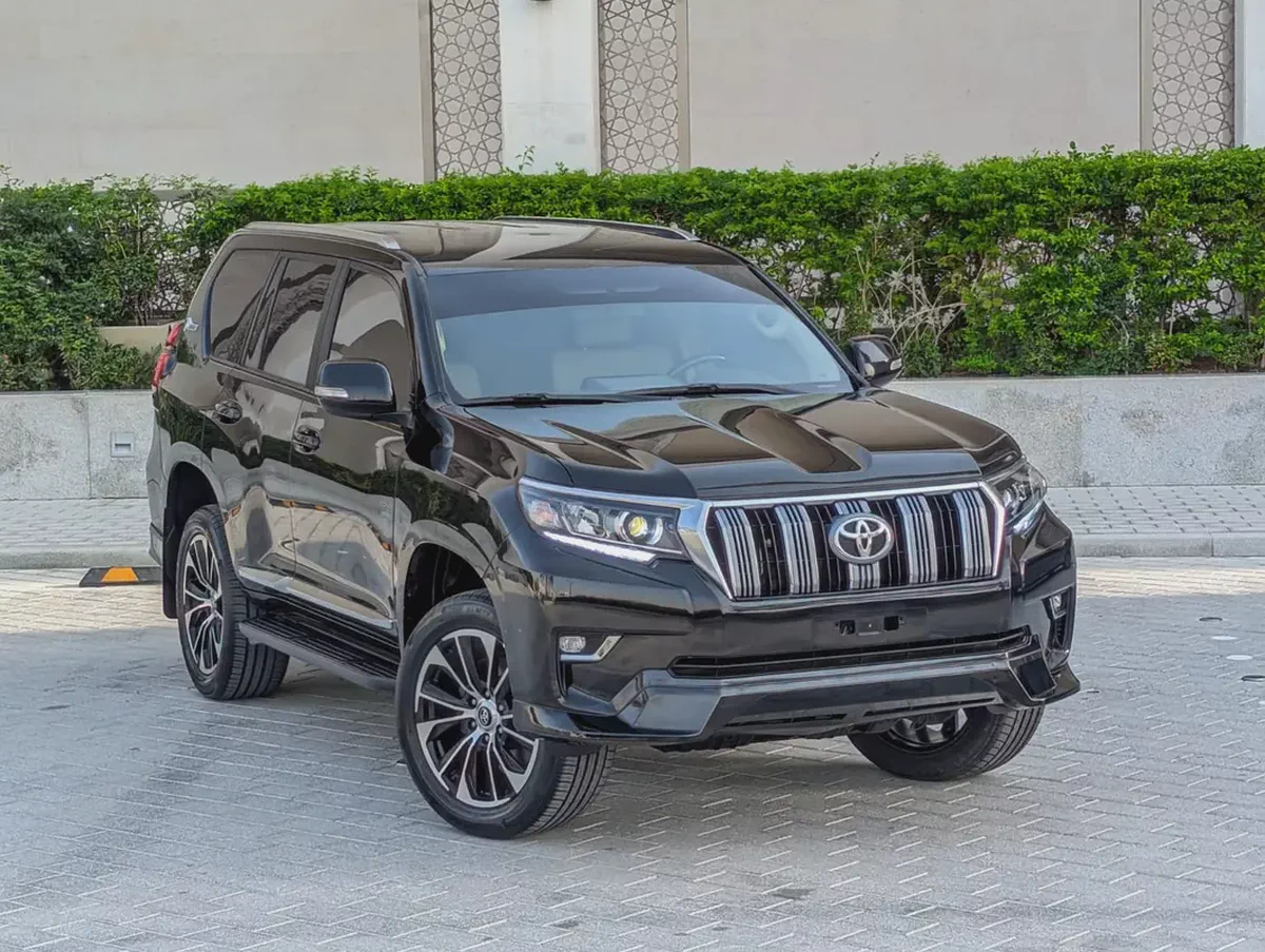 Toyota Prado TXL 2023 GCC V4 2.7L ACCIDENT FREE LOW MILEAGE IN EXCELLENT CONDITION-1-1