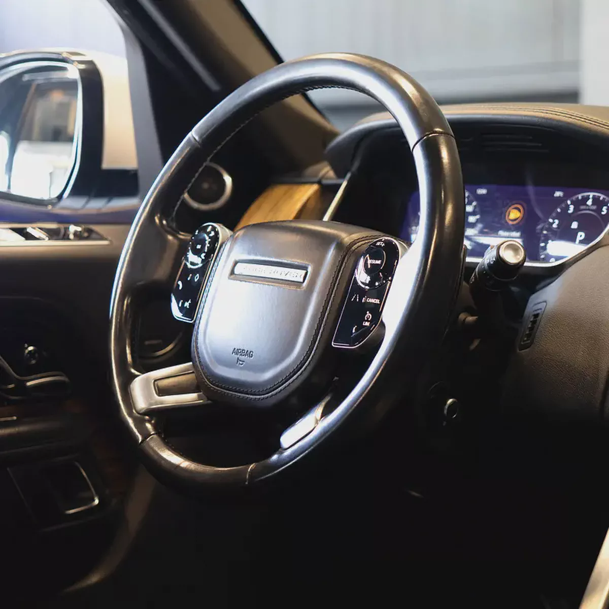 AED 2,490 p.m • 0% Downpayment • Range Rover Vogue Supercharged • 1 Year Warranty-10-10