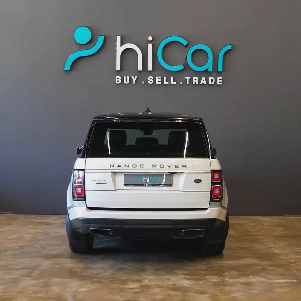 AED 2,490 p.m • 0% Downpayment • Range Rover Vogue Supercharged • 1 Year Warranty-3-3