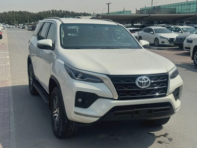 Toyota fortuner 2020 white color GCC calen car-10