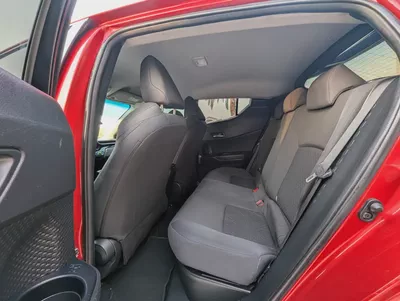 Toyota C-HR Hybrid GX 2020 GCC Specs - Interior and Exterior Excellent Condition Experience the-12