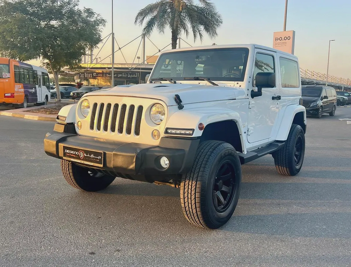 GCC Specs 2015 Jeep Wrangler Sahara - Ready for Adventure!-2-2