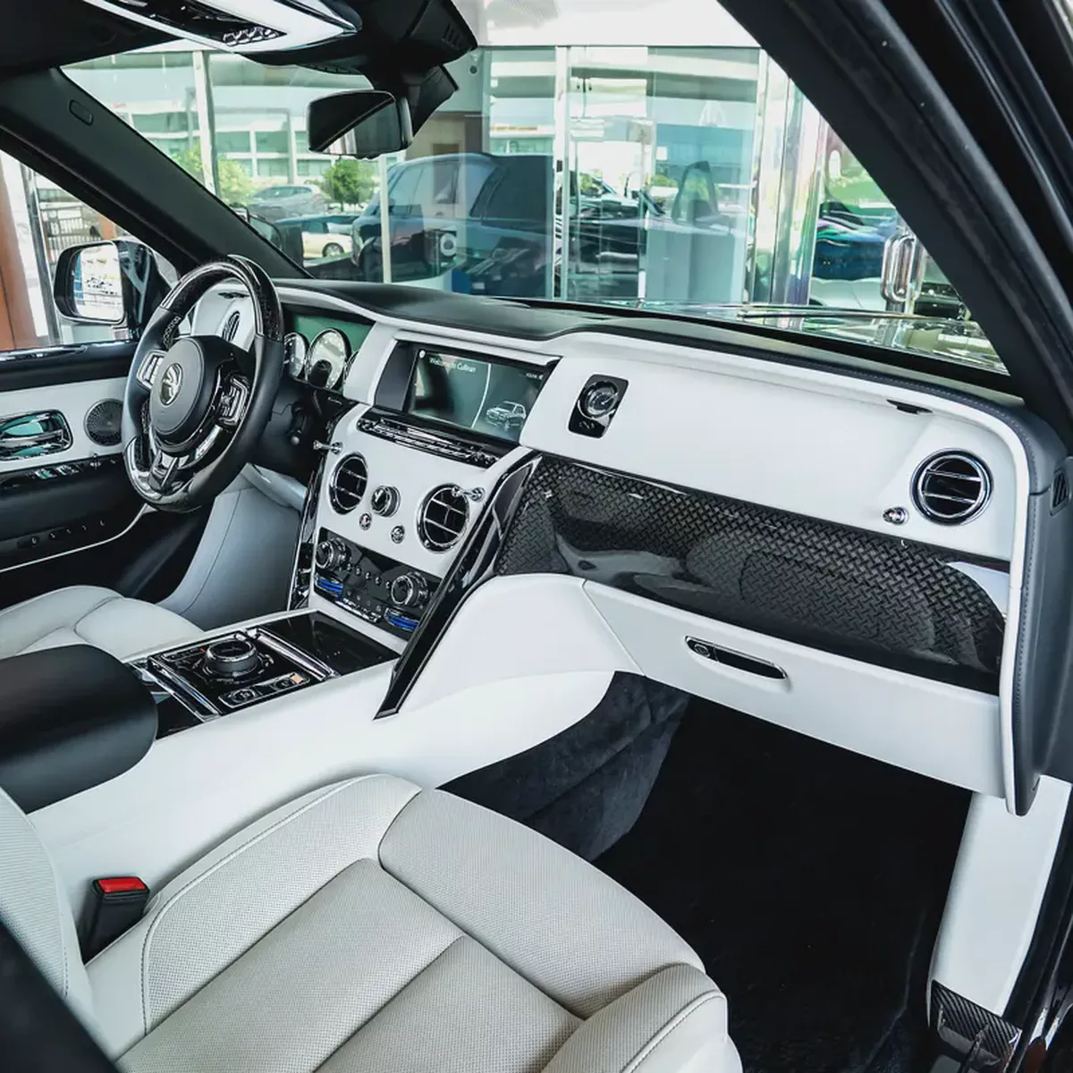 2021 Rolls-Royce Cullinan Black Badge ( MANSORY KIT ) DONE 67,000KM-2-2