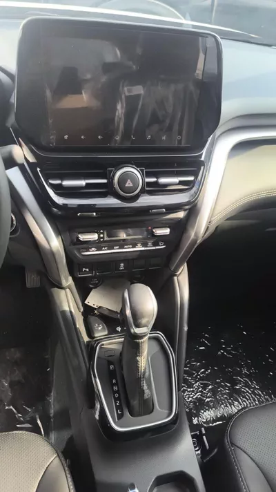 Suzuki Grand Vitara GLX 1.5L FULL OPTION  available all colour-9