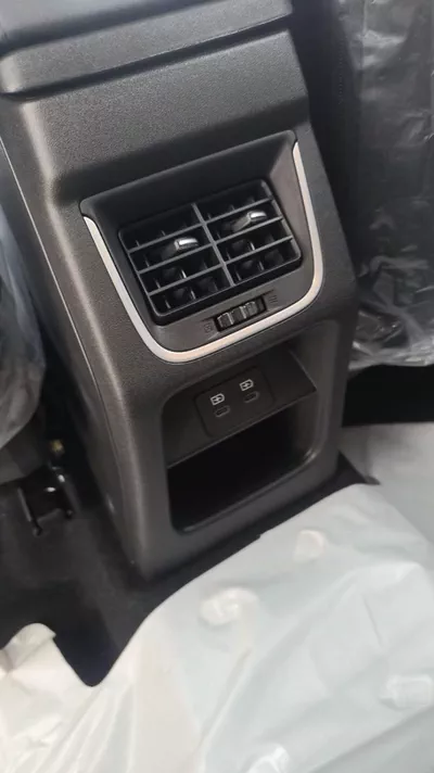 Suzuki Grand Vitara GLX 1.5L FULL OPTION  available all colour-6