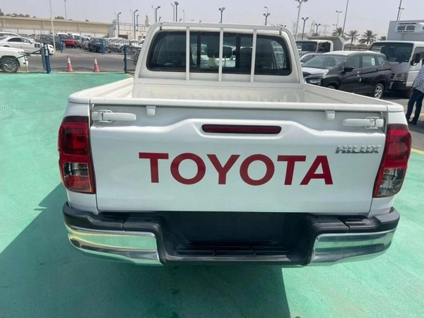Toyota Hilux New 2025 Toyota Hilux 2.7L Petrol Manual 4x4 Zero KM