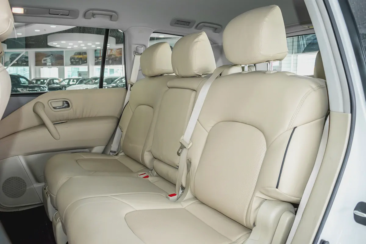 1 YR WARRANTY | GCC | 4.0L | AED 2400 PM