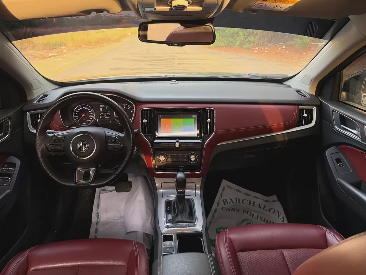 MG RX5 Luxury 2023 - GCC Specs - Excellent Conditio-ORIGINAL PAINT-10-10