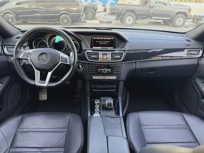 Mercedes Benz E63 AMG-6