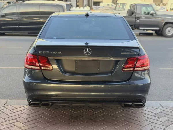 Mercedes Benz E63 AMG