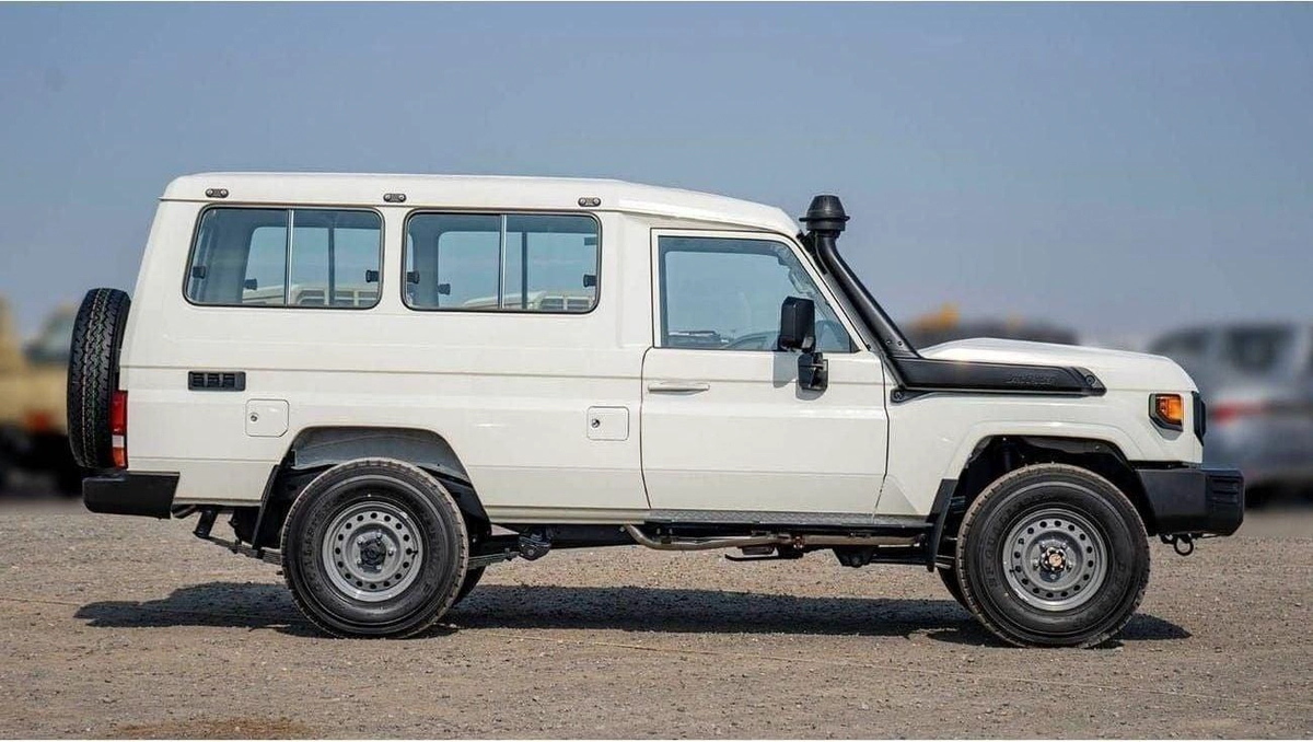 Toyota Land Cruiser 70 LC 78 HARDTOP 2.8L MT LC78 4.2L V6 DIESEL 3DOOR-3-0