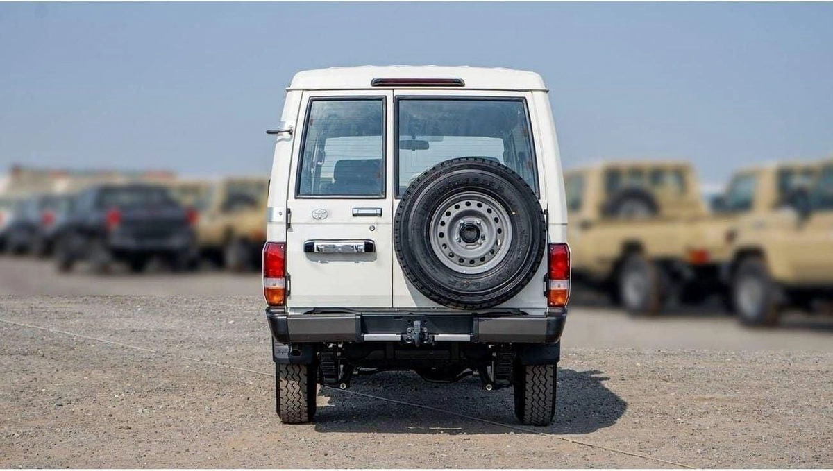 Toyota Land Cruiser 70 LC 78 HARDTOP 2.8L MT LC78 4.2L V6 DIESEL 3DOOR-6-0