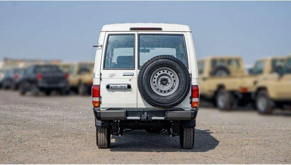 Toyota Land Cruiser 70 LC 78 HARDTOP 2.8L MT LC78 4.2L V6 DIESEL 3DOOR