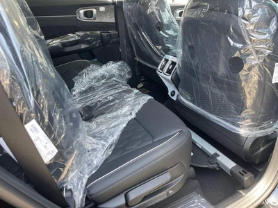 Kia Sorento KIA SORENTO 3.5L V6 PETROL 2023-14