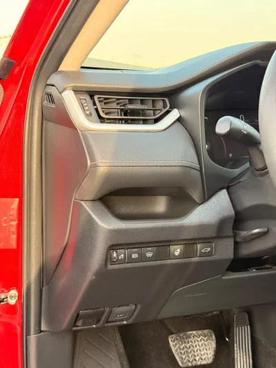 Toyota RAV4 XLE 2.5L AWD Full option 2023-15
