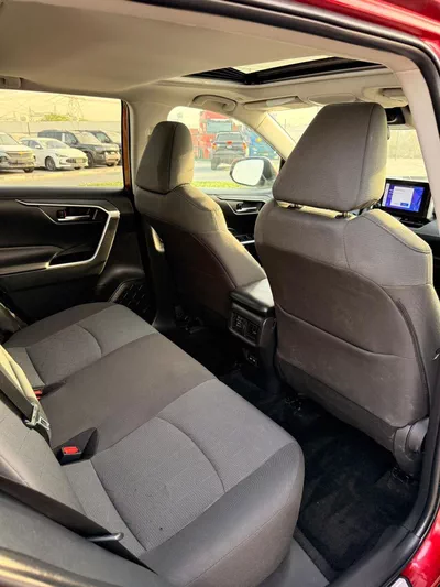 Toyota RAV4 XLE 2.5L AWD Full option 2023-19