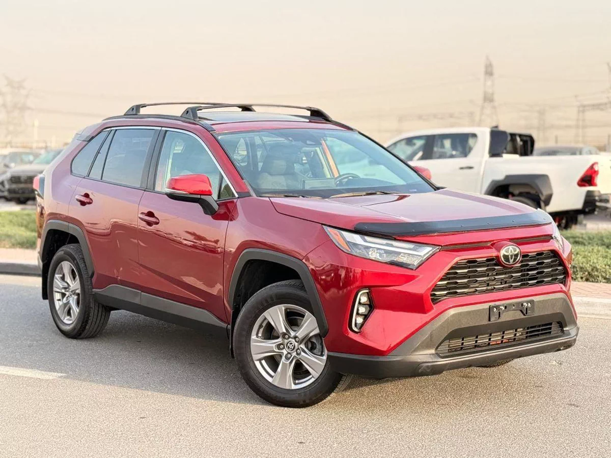 Toyota RAV4 XLE 2.5L AWD Full option 2023