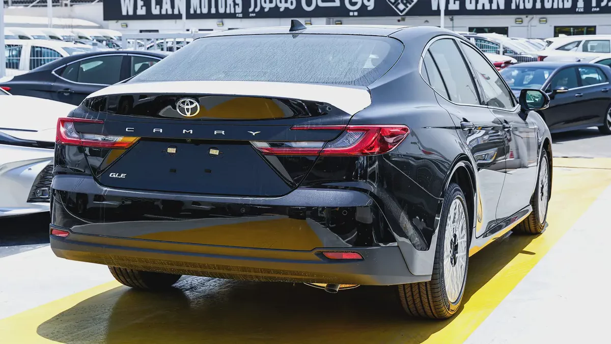 2026 Toyota Camry GLE GCC Specs-6-6