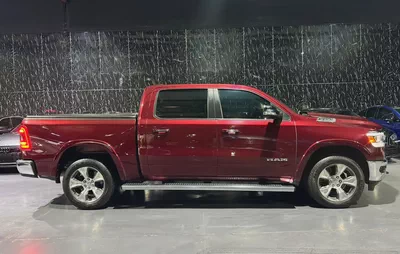 Dodge RAM 1500 Laramie 5.7L HEMI V8 | 4x4 | GCC Ready | Luxury Pickup-6