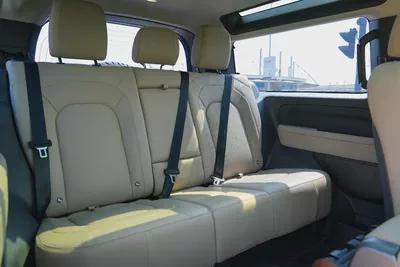 LAND ROVER DEFENDER SE P300 2024!! GCC SPECS!! WARRANTY AND SERVICE CONTRACT FROM AL TAYER-10