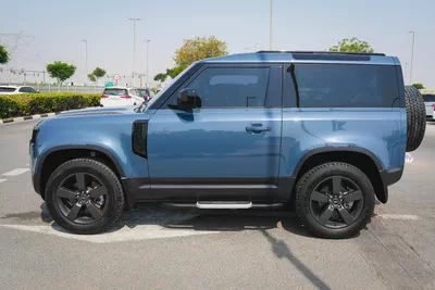 LAND ROVER DEFENDER SE P300 2024!! GCC SPECS!! WARRANTY AND SERVICE CONTRACT FROM AL TAYER-17