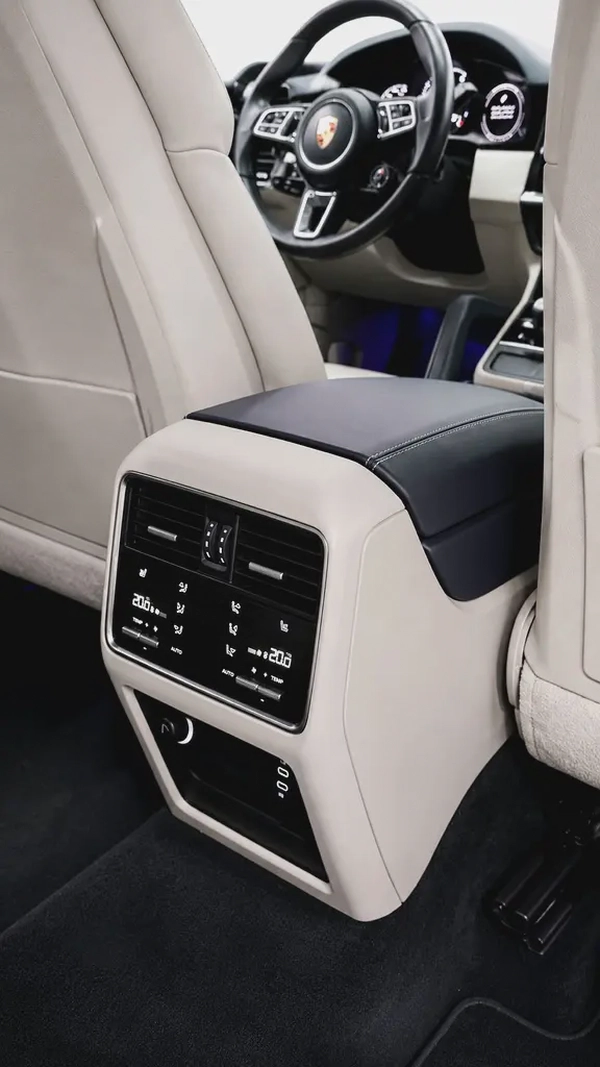 Porsche Cayenne Turbo Coupe 2020 - GCC Specs - Full Service Record