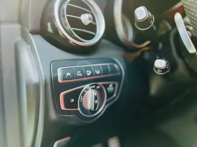 مرسيدس GLC 250 4MATIC موديل 2018 | خليجي GCC | محرك 2.0L تيربو | Mercedes GLC 250-18