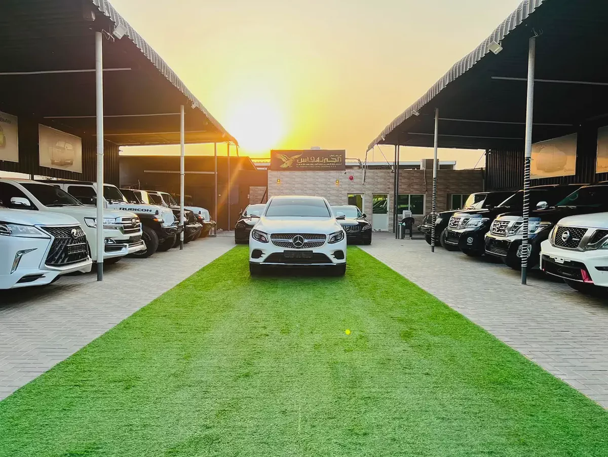 مرسيدس GLC 250 4MATIC موديل 2018 | خليجي GCC | محرك 2.0L تيربو | Mercedes GLC 250-1-1