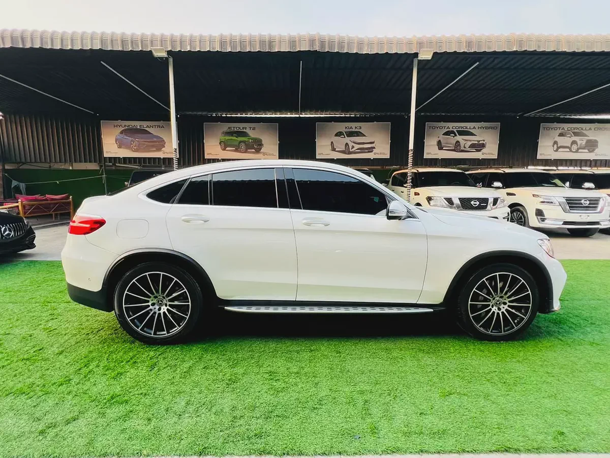 مرسيدس GLC 250 4MATIC موديل 2018 | خليجي GCC | محرك 2.0L تيربو | Mercedes GLC 250-4-4