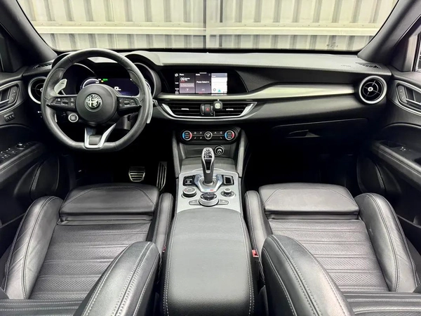 2024 Alfa Romeo Stelvio Veloce | GCC | Performance Luxury | Gargash Warranty and Service 2029