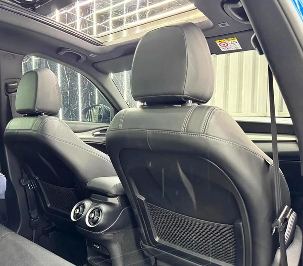 2024 Alfa Romeo Stelvio Veloce | GCC | Performance Luxury | Gargash Warranty and Service 2029