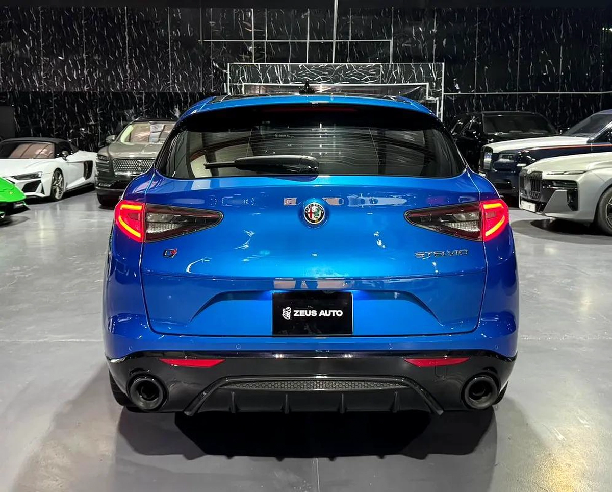 2024 Alfa Romeo Stelvio Veloce | GCC | Performance Luxury | Gargash Warranty and Service 2029-11-11