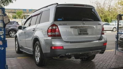 Mercedes Benz GL550-4
