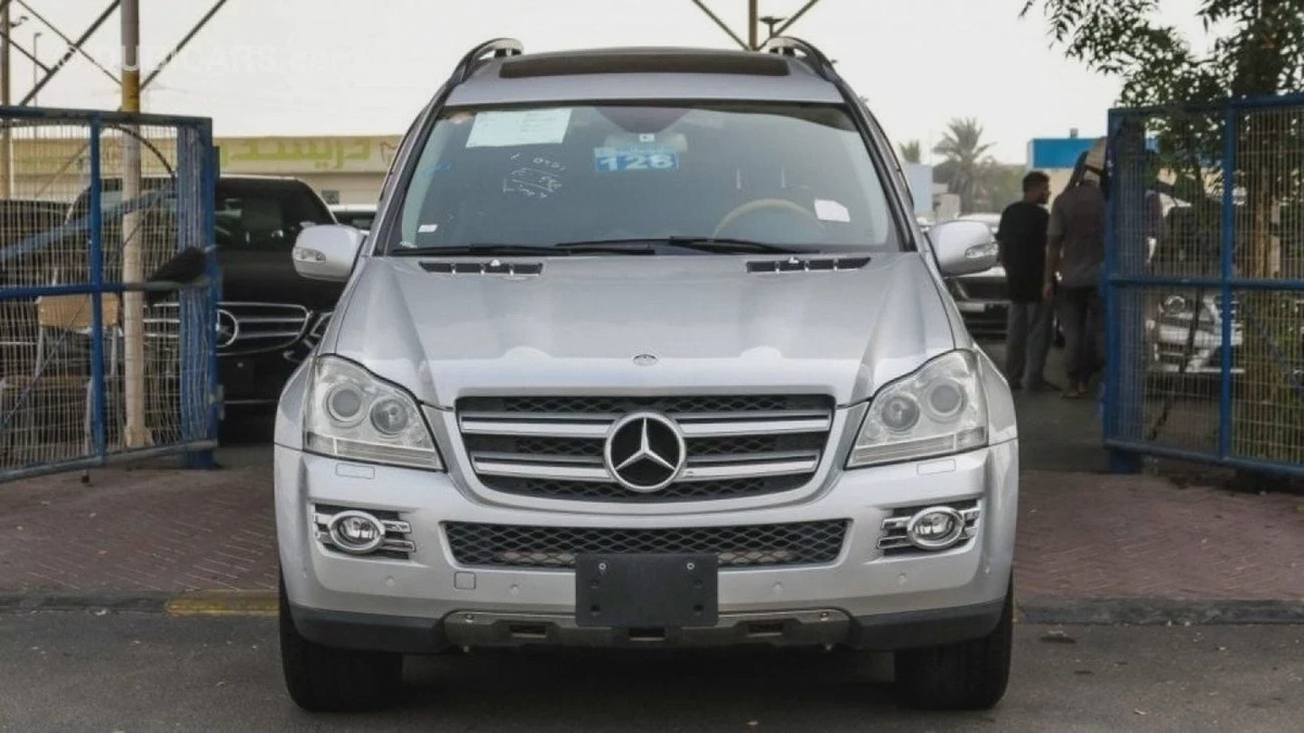 Mercedes Benz GL550