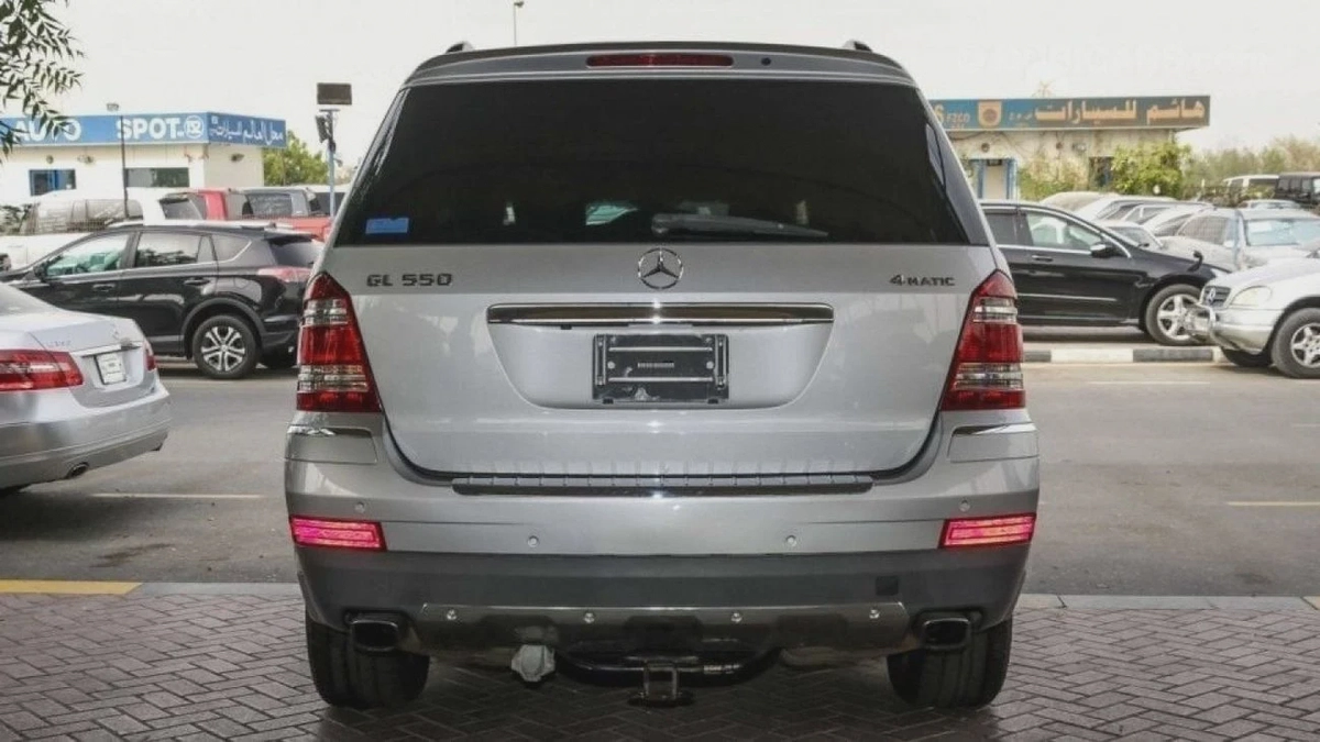 Mercedes Benz GL550