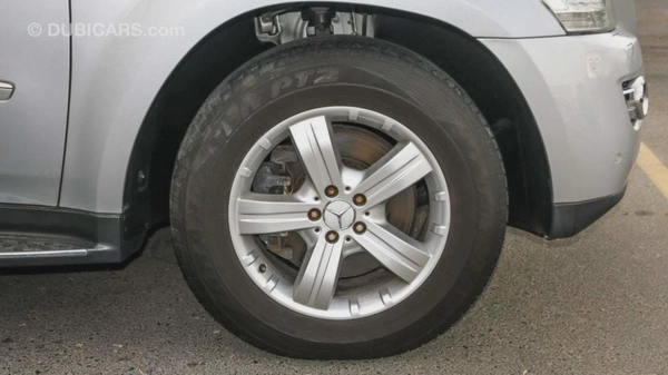 Mercedes Benz GL550